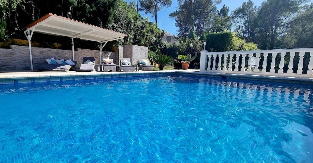 Wonderful Villa, Heated Pool, Near Beautiful Town Alboy Exteriör bild